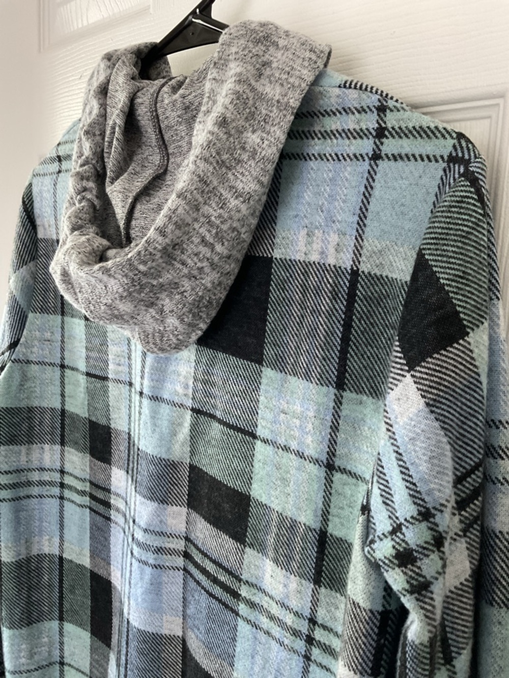 No Boundaries Plaid Hooded Jacket Shacket Blue Gray Women Large Cozy - Picture 6 of 10